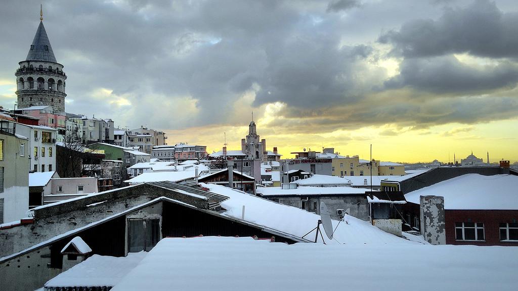 Galata West Hostel Istanbul Exterior foto